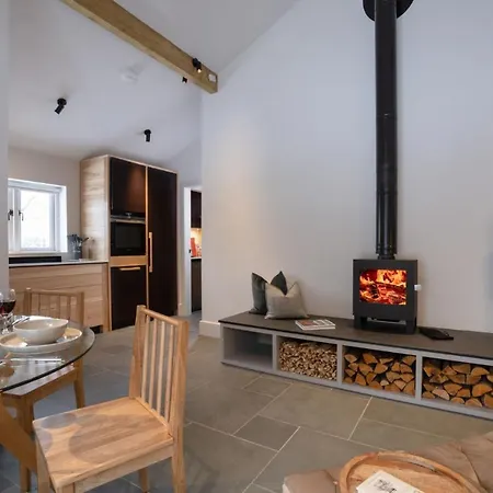 The Coach House - Lyth Valley By Letmestay Holiday home *