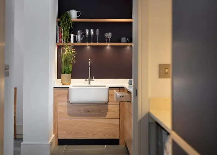 The Coach House - Lyth Valley By Letmestay